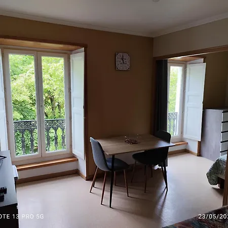 Location Appartement T1 Hyper Centre 350 M Des Thermes 200 M Des Telecabines Deuxieme Etage Avec Ascenseur Bagnères-de-Luchon Exterior foto